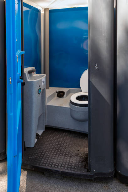 Best Portable restroom trailer rental  in Clarksville, IN